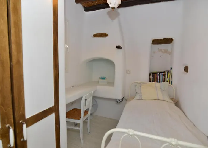 Mykonos 4 Bedroom Cycladic With Free Parking Villa *