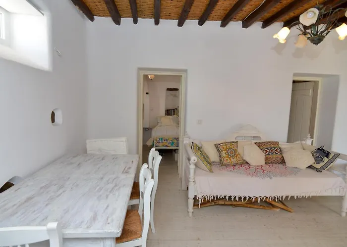 Mykonos 4 Bedroom Cycladic With Free Parking *