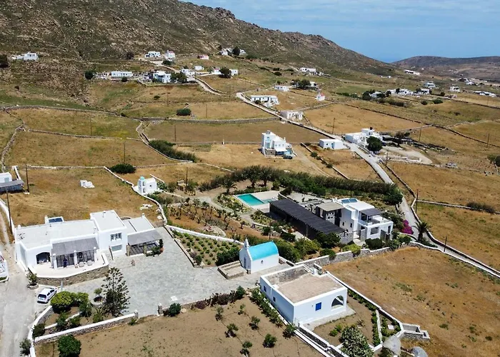 Mykonos 4 Bedroom Cycladic With Free Parking